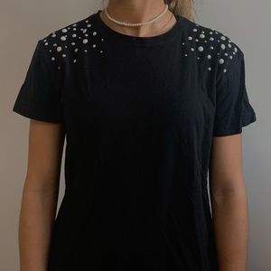 Black t-shirt